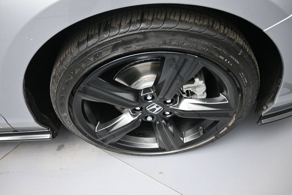 Used 2024 Honda Accord Sport image 13