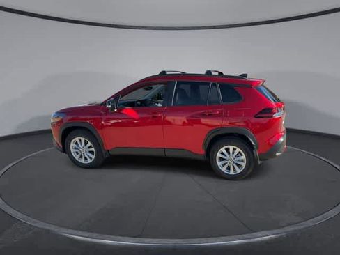 Used 2026 Toyota Corolla Cross LE image 5
