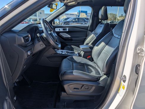 Used 2022 Ford Explorer ST w/ Equipment Group 401A image 27