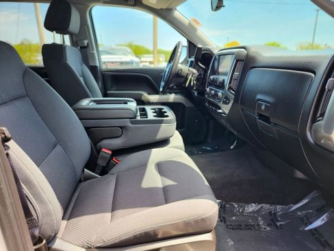 Used 2018 Chevrolet Silverado 1500 LT w/ All Star Edition AWD/4WD image 9