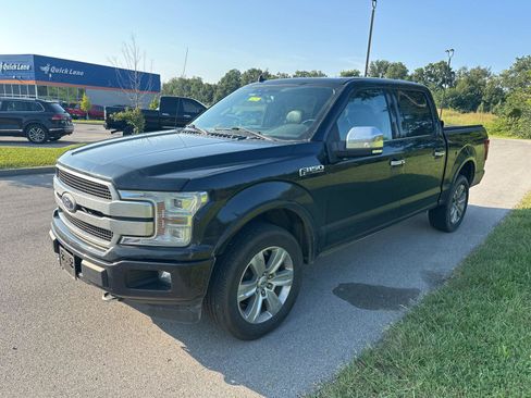 Used 2019 Ford F150 Platinum w/ Equipment Group 701A Luxury AWD/4WD image 3