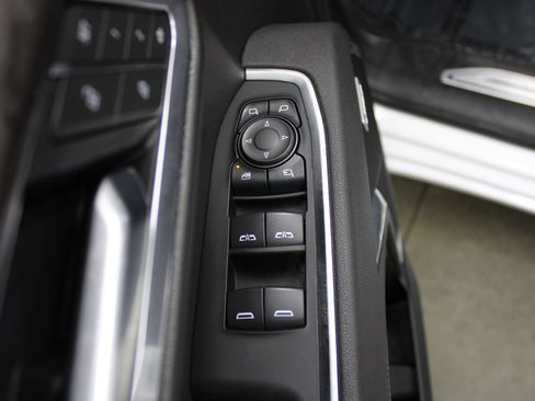 Used 2025 Chevrolet Silverado 1500 LTZ AWD/4WD image 13