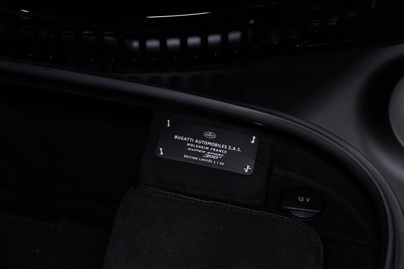 Used 2022 Bugatti Chiron Super Sport AWD/4WD image 63