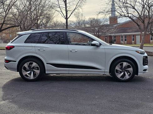 Used 2025 Audi Q6 e-tron Premium Plus image 7