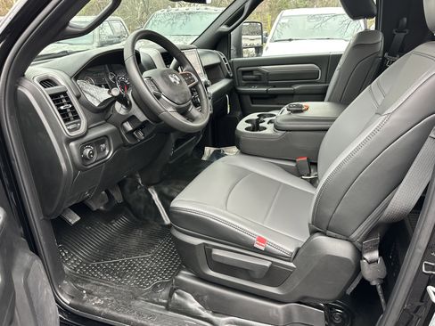 New 2026 RAM 2500 Tradesman AWD/4WD image 28