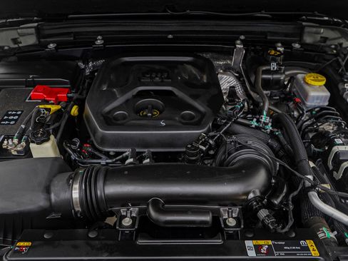 Used 2024 Jeep Wrangler Willys image 32