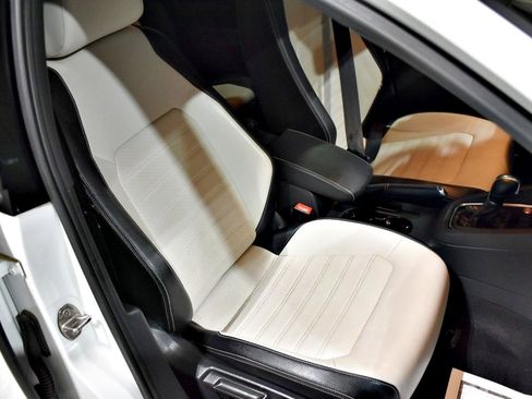 Used 2016 Volkswagen Jetta Sport FWD image 20