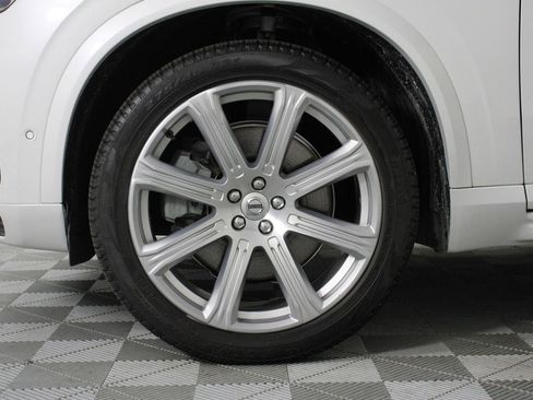Used 2016 Volvo XC90 T8 Inscription w/ Vision Package AWD/4WD image 28