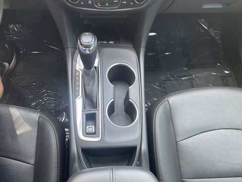 Used 2020 Chevrolet Equinox Premier FWD image 19