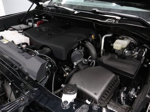 Used 2025 Toyota Tundra SR5 AWD/4WD image 13