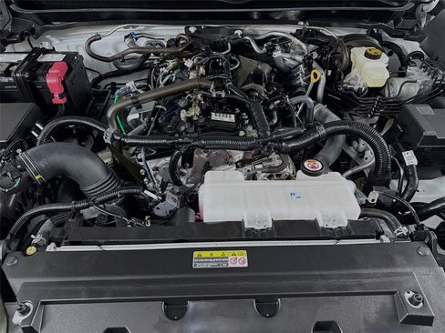 Used 2024 Toyota Tacoma TRD Sport AWD/4WD image 45