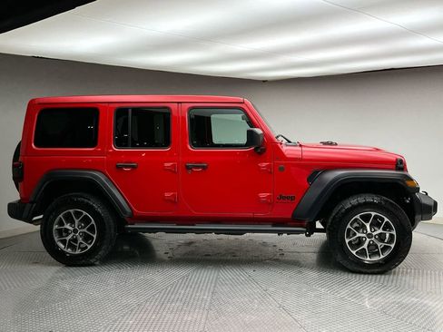 Used 2024 Jeep Wrangler Sport S image 14