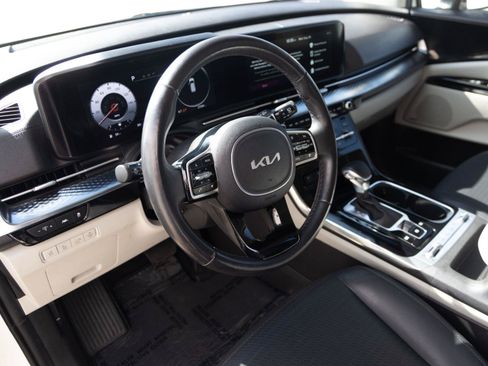 Used 2023 Kia Carnival SX Prestige FWD image 20