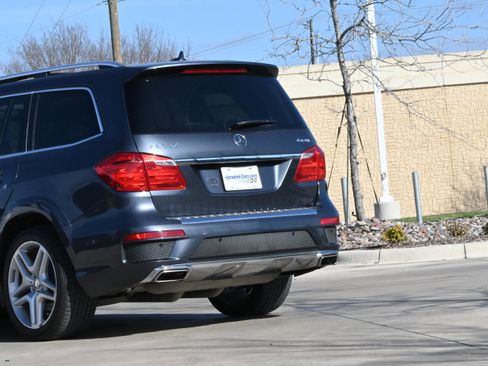 Used 2013 Mercedes-Benz GL 550 4MATIC image 6