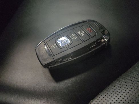 Used 2017 Lincoln MKC Select w/ Select Plus Package FWD image 32