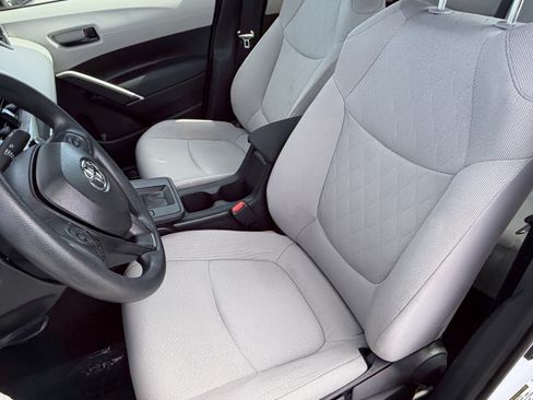 Certified 2026 Toyota Corolla Cross L FWD image 26