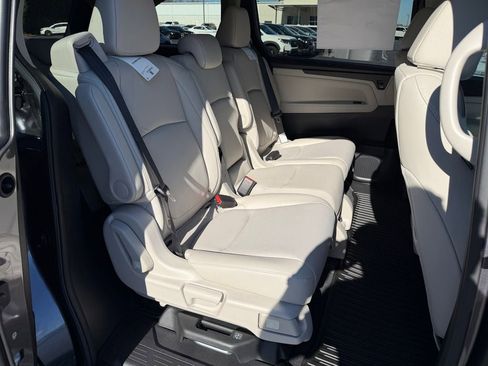 New 2026 Honda Odyssey EX-L image 15
