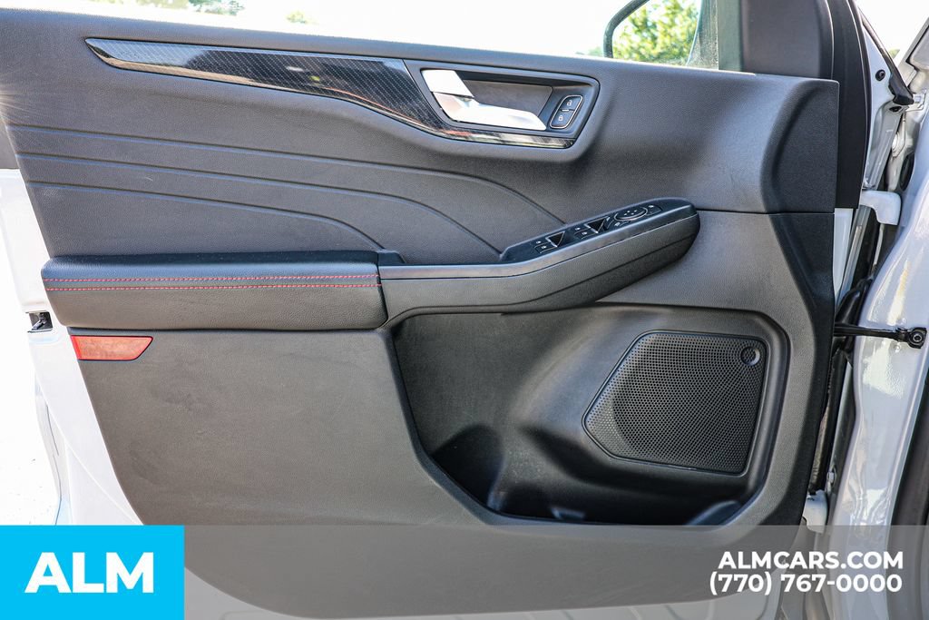 Used 2025 Ford Escape ST-Line FWD image 41