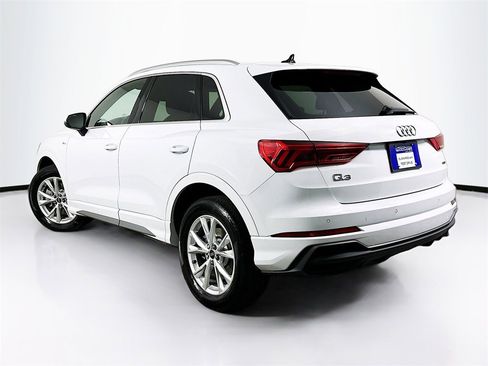 Used 2024 Audi Q3 2.0T Premium image 6