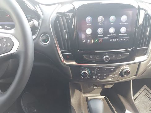 Used 2023 Chevrolet Traverse RS image 13