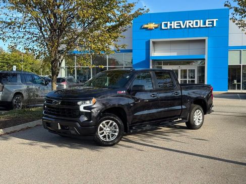 Used 2023 Chevrolet Silverado 1500 RST w/ Z71 Off-Road Package image 9