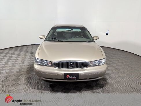 Used 2004 Buick Century Custom image 2