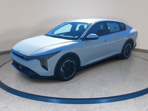 New 2026 Kia K4 EX FWD image 1