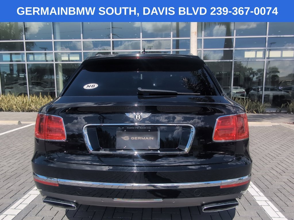 Used 2017 Bentley Bentayga AWD/4WD image 13