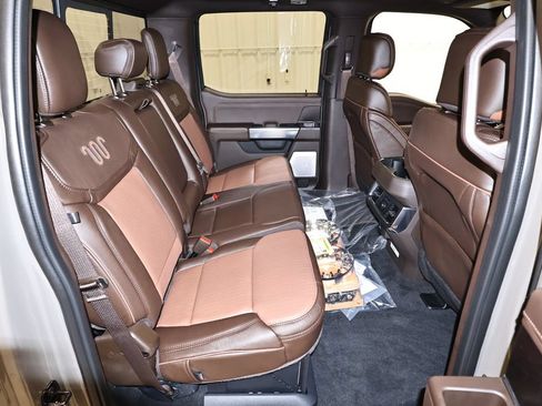 New 2026 Ford F350 King Ranch w/ Chrome Package AWD/4WD image 17