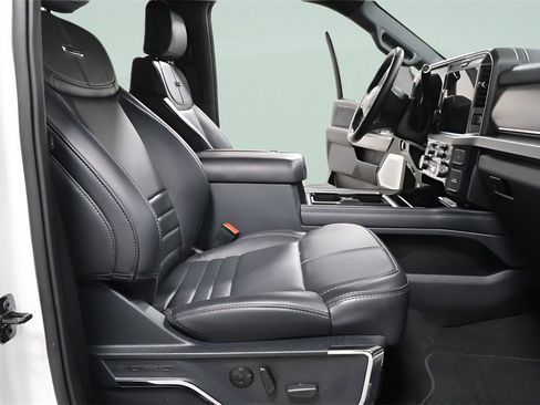 Used 2025 Ford F350 Platinum image 31