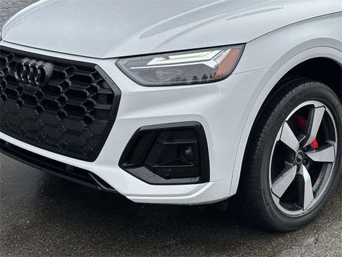 Used 2024 Audi Q5 2.0T Premium Plus w/ Premium Plus Package image 8