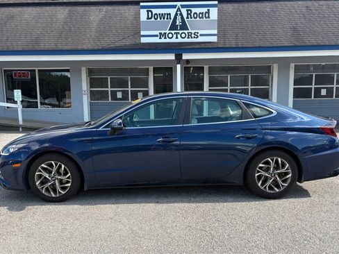 Used 2020 Hyundai Sonata SEL w/ Premium + Sunroof Package FWD image 2