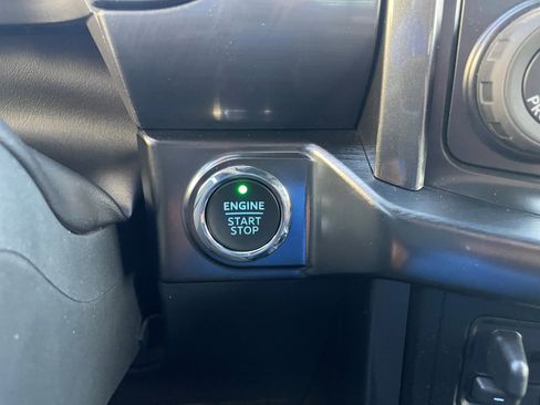 Used 2023 Ford F150 Lariat w/ Equipment Group 502A High AWD/4WD image 21