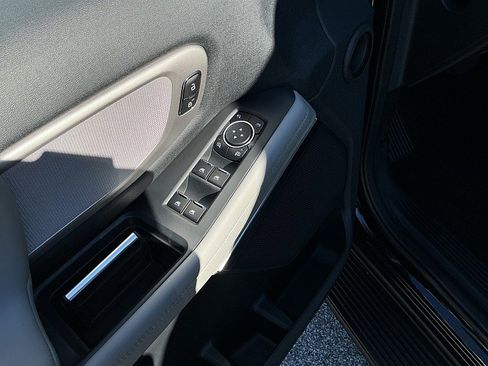 New 2026 Ford Expedition Active image 21