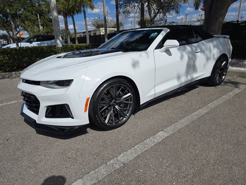 Used 2023 Chevrolet Camaro ZL1 image 2