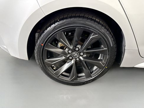 Used 2023 Toyota Corolla XSE FWD image 33