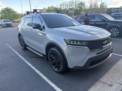 Used 2022 Kia Sorento S image 3