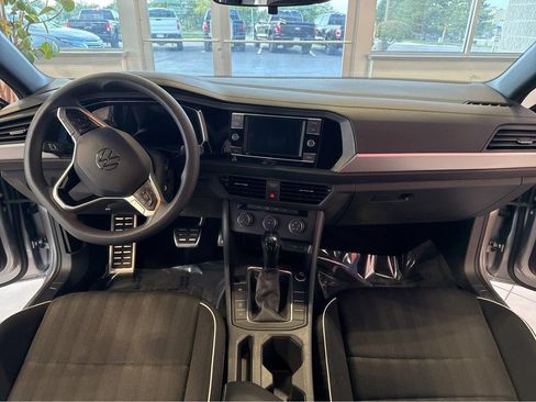 Used 2023 Volkswagen Jetta Sport FWD image 20