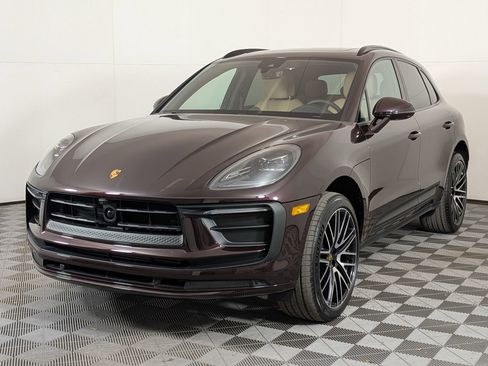 New 2026 Porsche Macan image 1
