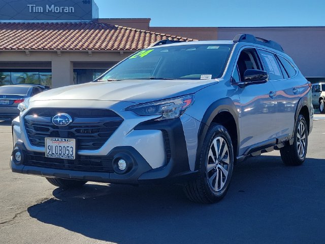 Used 2024 Subaru Outback Premium AWD/4WD image 5