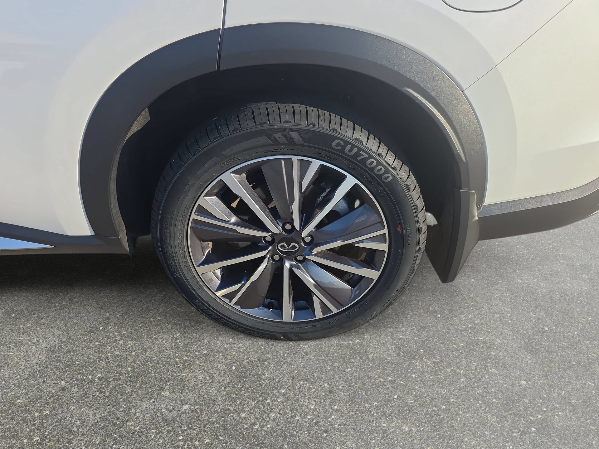Certified 2026 INFINITI QX60 Luxe w/ Cargo Package FWD image 32