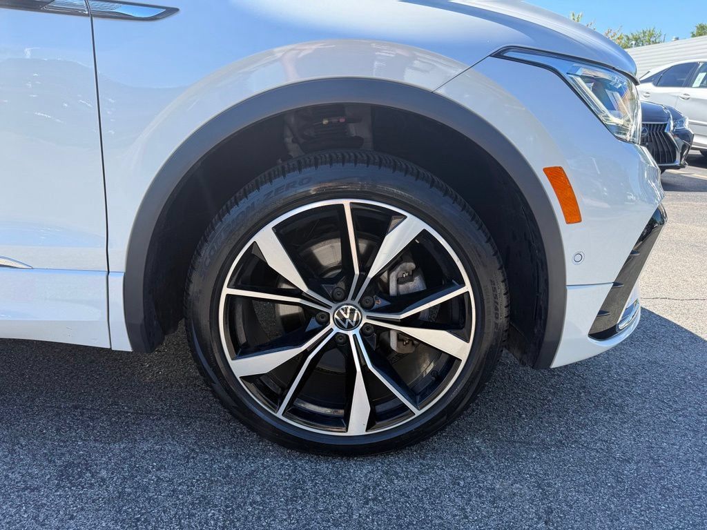 Used 2022 Volkswagen Tiguan SEL R-Line AWD/4WD image 27