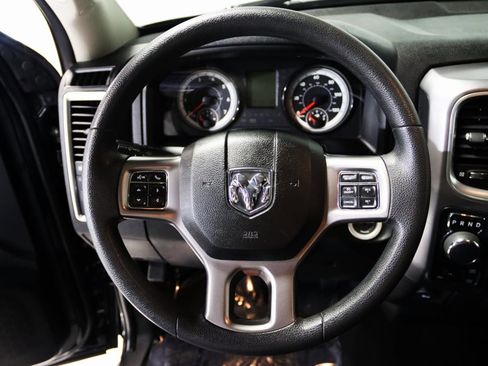 Used 2022 RAM 1500 Classic SLT image 36