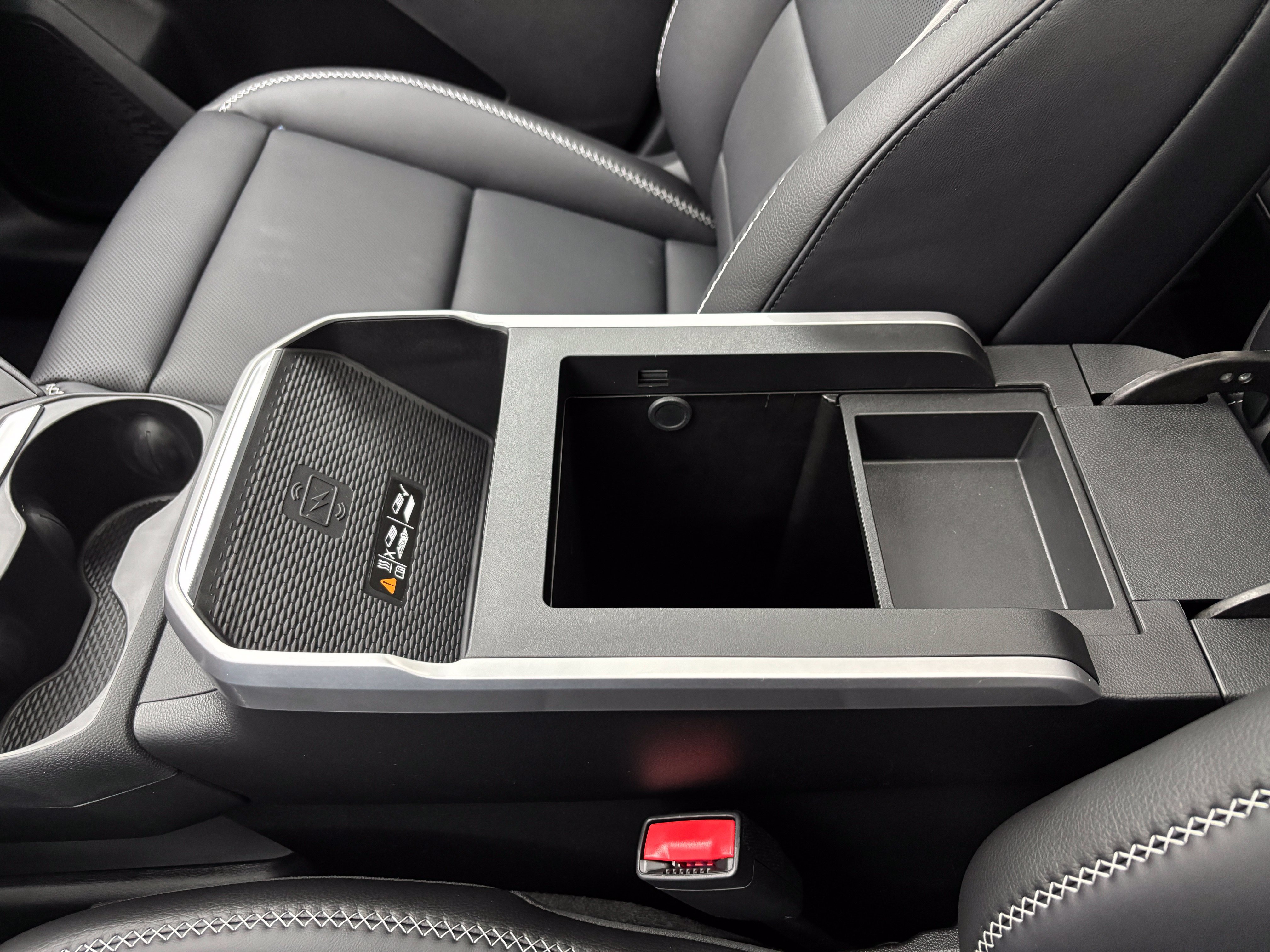 New 2027 GMC Terrain Denali AWD/4WD image 32