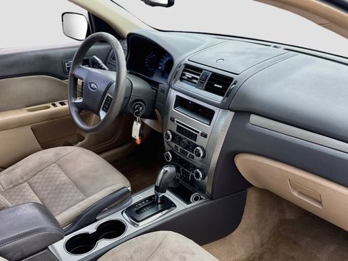 Used 2011 Ford Fusion SE w/ 202A Rapid Spec Order Code FWD image 5