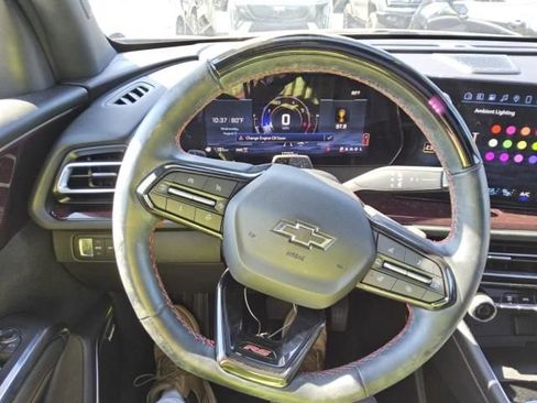 Used 2024 Chevrolet Traverse RS AWD/4WD image 5