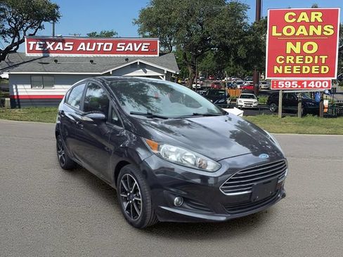 Used 2015 Ford Fiesta SE w/ Equipment Group 201A FWD image 1