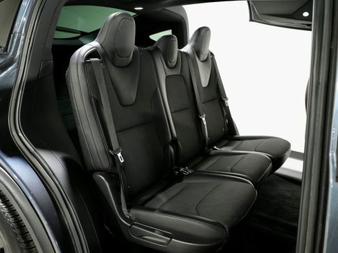 Used 2018 Tesla Model X 75D image 30