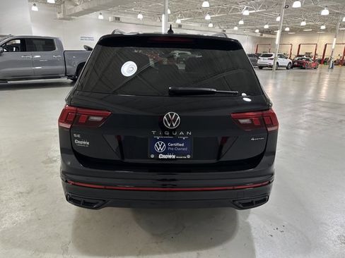 Certified 2024 Volkswagen Tiguan SE R-Line image 7