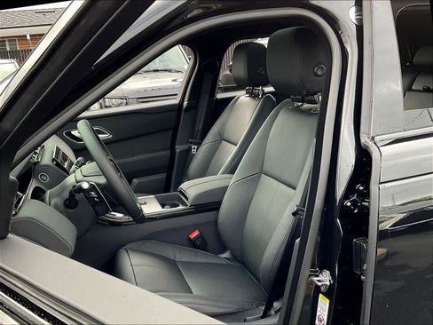 New 2025 Land Rover Range Rover Velar Dynamic SE image 11